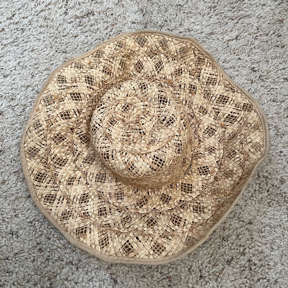 Staring at Stars festival wide brim sun hat. 100% paper.
